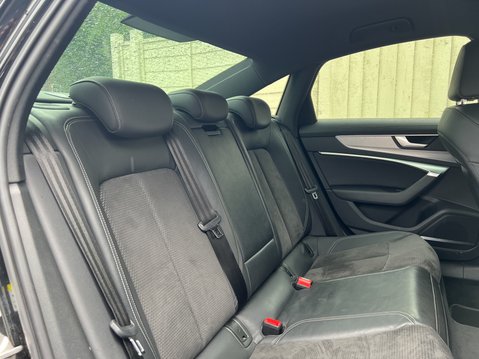Audi A6 (Sold) 2.0 TDI 40 Black Edition Saloon 4dr Diesel S Tronic quattro Euro 6 ( 13