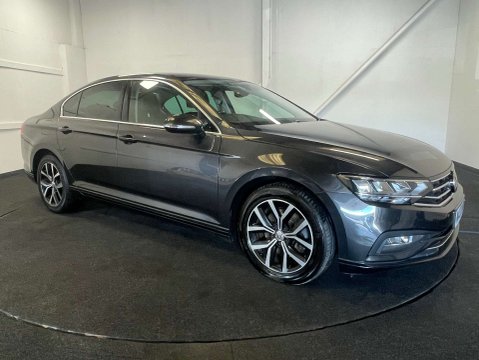 Volkswagen Passat 1.6 Passat SEL TDI Semi-Auto 4dr 6