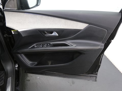 Peugeot 3008 1.6 13.2kWh GT Premium e-EAT Euro 6 (s/s) 5dr 19