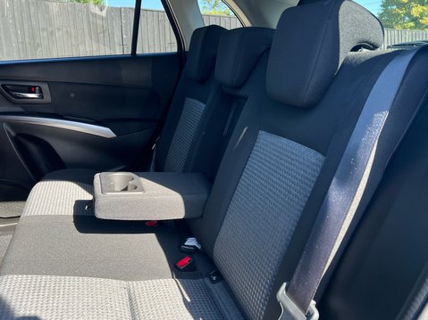 Suzuki S-Cross MOTION BOOSTERJET MHEV 40