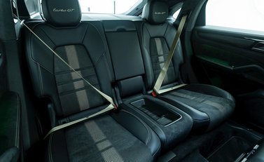 Porsche Cayenne Turbo GT 12