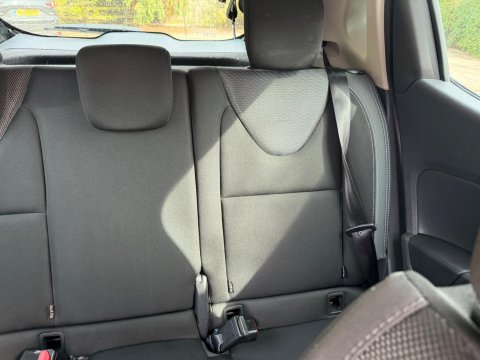 Renault Clio 0.9 TCe Iconic Euro 6 (s/s) 5dr 13