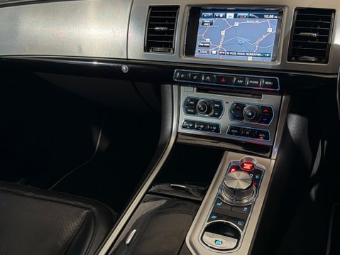 Jaguar XF D V6 S PORTFOLIO 21