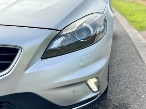 Volvo V40 2.0 D4 R-Design Lux Nav Auto Euro 6 (s/s) 5dr 21