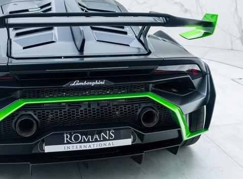 Lamborghini Huracan STO 26