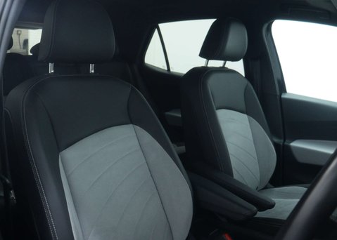 Volkswagen ID.3 Pro Performance 58kWh Family Hatchback 5dr Electric Auto (204 ps) 45
