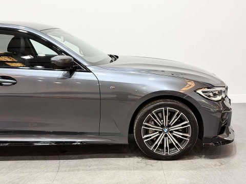 BMW 3 Series 2.0 330e 12kWh M Sport Saloon 4dr Petrol Plug-in Hybrid Auto Euro 6 (s/s) ( 21