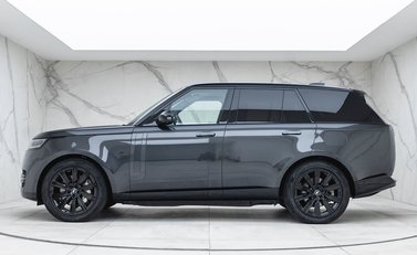 Land Rover Range Rover P440e HSE 2