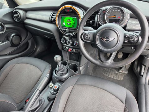 Mini Hatch 1.5 Cooper 5dr 56