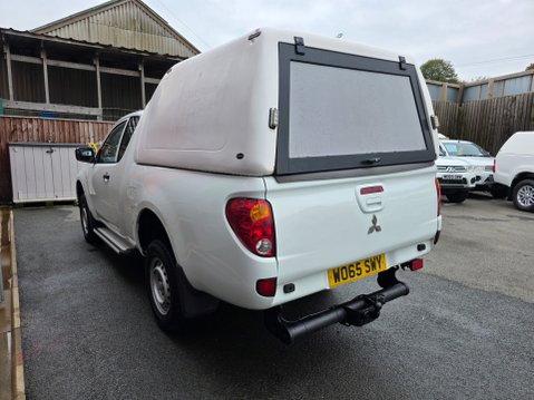 Mitsubishi L200 DI-D 4X4 4LIFE CLUB CAB 6