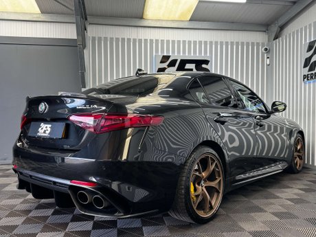 Alfa Romeo Giulia 2.9 V6 Bi-Turbo Quadrifoglio Saloon 4dr Petrol Auto Euro 6 (s/s) (510 ps) 6
