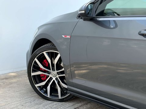 Volkswagen Golf 2.0 Golf GTi Performance TSi Semi-Auto 5dr 40