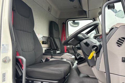 DAF LF 280 FA 18T Scaffold Lorry - 24ft Body - Manual / Air Suspension 4