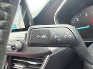 Ford Focus 1.5 ZETEC TDCI 22