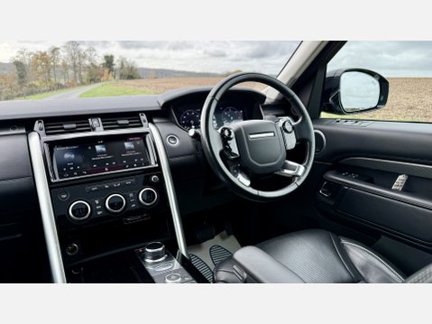 Land Rover Discovery SDV6 HSE LUXURY 41