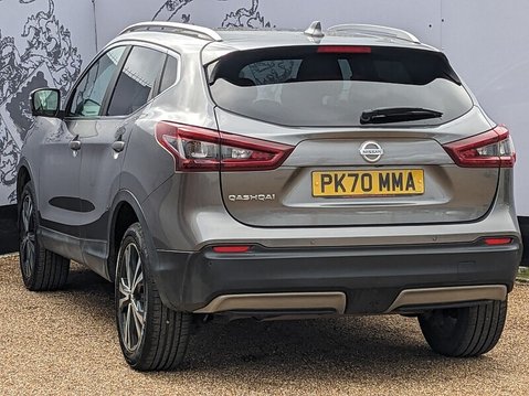 Nissan Qashqai DIG-T N-CONNECTA 7