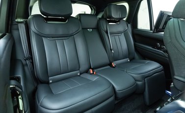 Land Rover Range Rover P530 SV 16