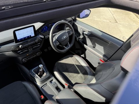 Ford Kuga 1.5 EcoBlue ST-Line X SUV 5dr Diesel Manual Euro 6 (s/s) (120 ps) 53