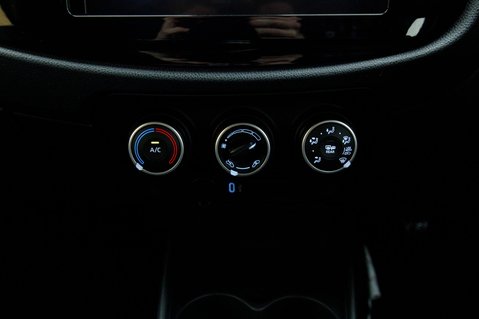 Toyota Aygo X VVT-I PURE 32