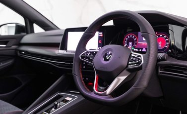 Volkswagen Golf GTI CLUBSPORT 45 TSI DSG 5