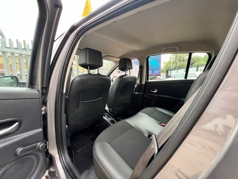 Renault Clio DYNAMIQUE TOMTOM 16V 62