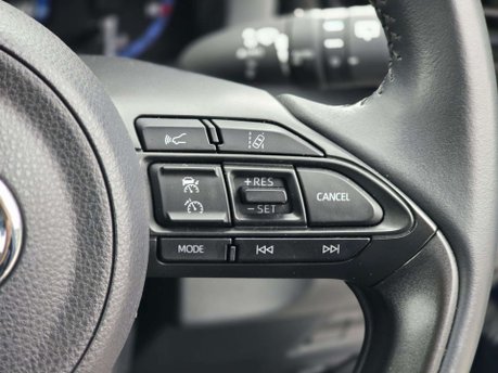 Toyota Yaris Cross 1.5 VVT-h Design SUV 5dr Petrol Hybrid E-CVT Euro 6 (s/s) (116 ps) 23