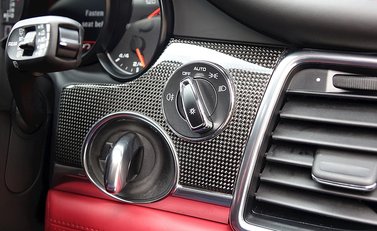 Porsche Panamera Turbo S 32