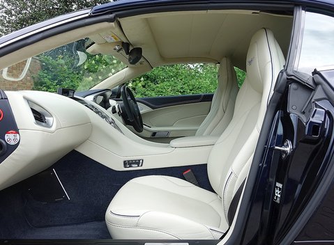 Aston Martin Vanquish Volante 18