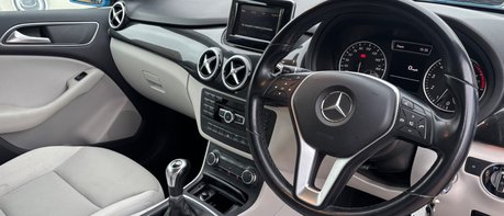 Mercedes-Benz B Class B180 BLUEEFFICIENCY SE LOOK! FULL SERVICE HISTORY! 10 MERCEDES SERVICES! 1