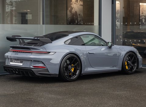 Porsche 911 GT3 (992) 4