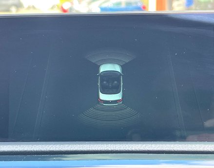 BMW 2 Series 2.0 220i M Sport Auto 2dr 32