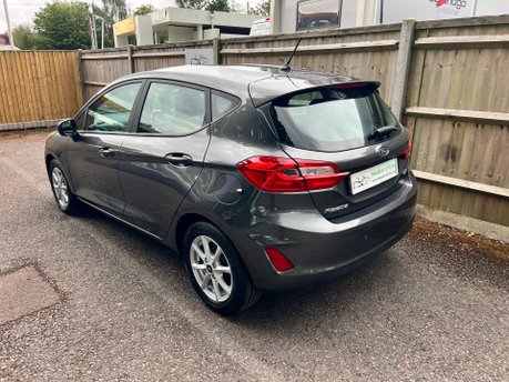 Ford Fiesta ZETEC 1.0 EcoBoost 5dr 4