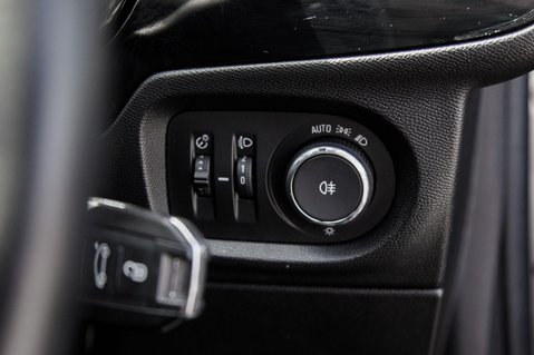 Vauxhall Corsa SE PREMIUM 15