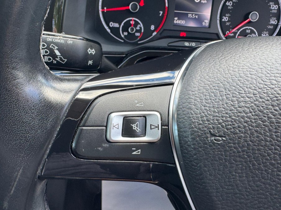 2019 Volkswagen Polo — image 23