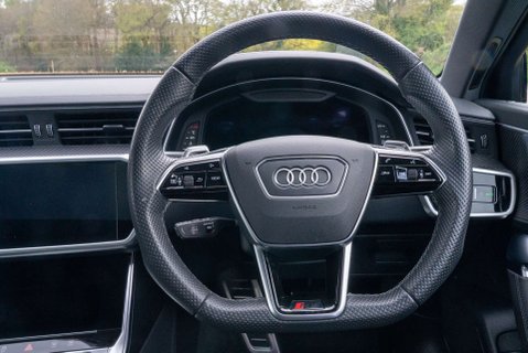 Audi RS6 4.0 RS 6 Vorsprung TFSI MHEV Quattro Auto 4WD 5dr 12
