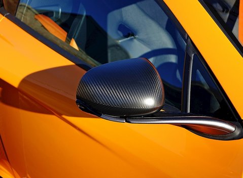McLaren 675 LT Spider 28