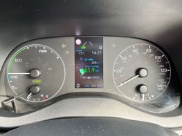 Toyota Yaris 1.5 Yaris Icon HEV CVT 5dr 21