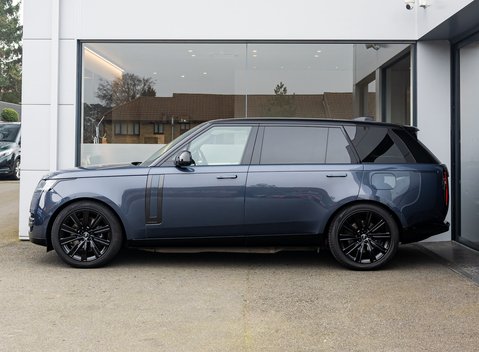 Land Rover Range Rover P460e Autobiography LWB 3