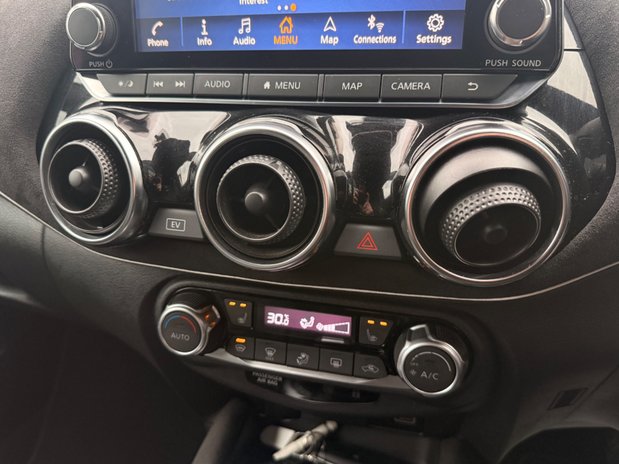 Nissan Juke TEKNA PLUS 32