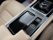 Jaguar XE 2.0i Prestige Saloon 4dr Petrol Auto Euro 6 (s/s) (200 ps) 33