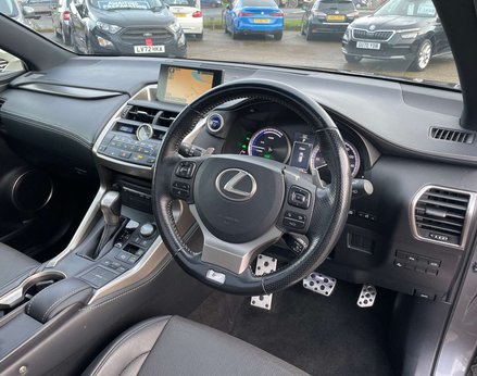 Lexus NX 2.5 NX 300h F Sport CVT 4WD 5dr 17