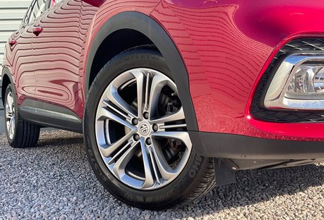 MG HS 1.5 T-GDI EXCLUSIVE DCT