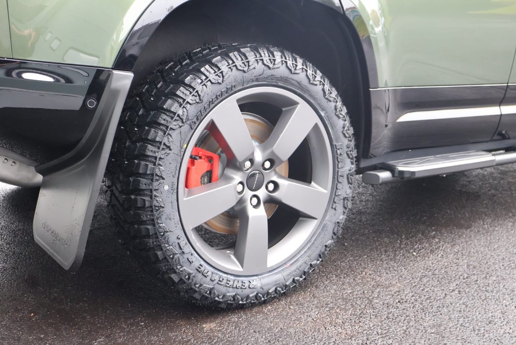 Land Rover Defender 110 BRAND NEW D350 HARD TOP X-DYNAMIC HSE GENUINE REAR SEATS FITTED  10