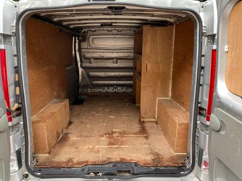 Vauxhall Vivaro 2.0 2900 CDTi Sportive Panel Van 4dr Diesel Manual FWD L3 (195 g/km, 113 bh 26