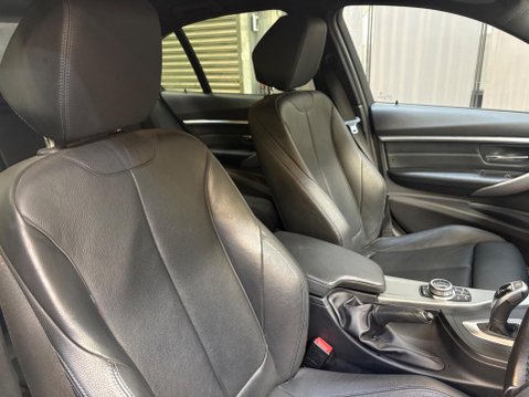 BMW 3 Series 2.0 320i M Sport Shadow Edition Auto Euro 6 (s/s) 4dr 8