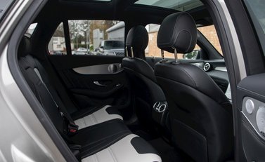 Mercedes-Benz GLC 63 4Matic 14