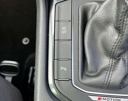 Volkswagen Tiguan 2.0 Tiguan SEL TSi 4Motion Semi-Auto 4WD 5dr 64