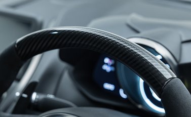 Aston Martin DBS Superleggera 14