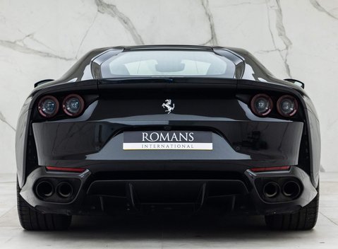 Ferrari 812 Superfast 18