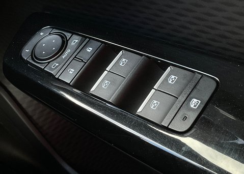 Suzuki e Vitara ULTRA ALLGRIP-E 26